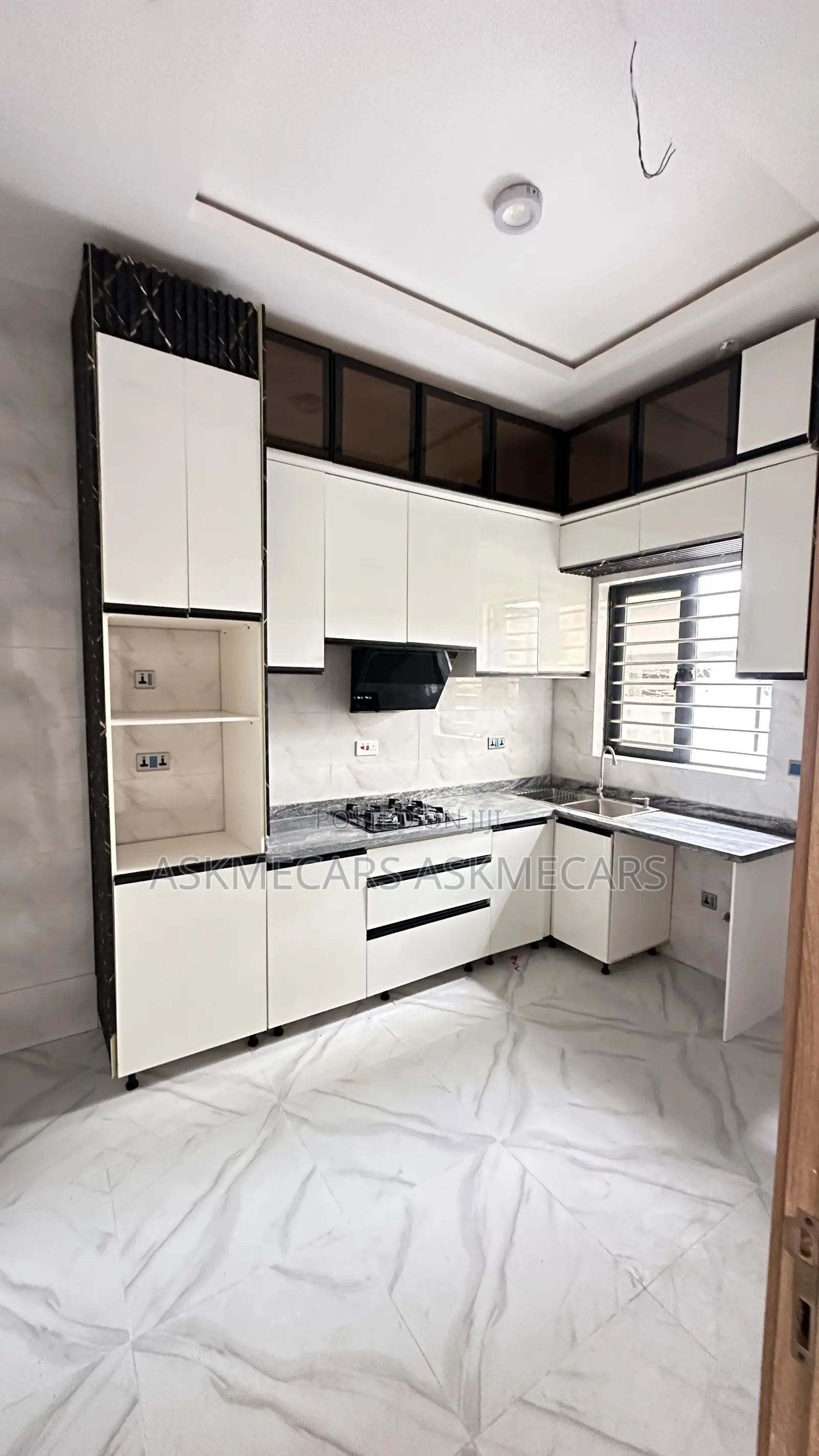 2bdrm Room & Parlour in Abraham Adesanya, Ajah for rent in Ajah