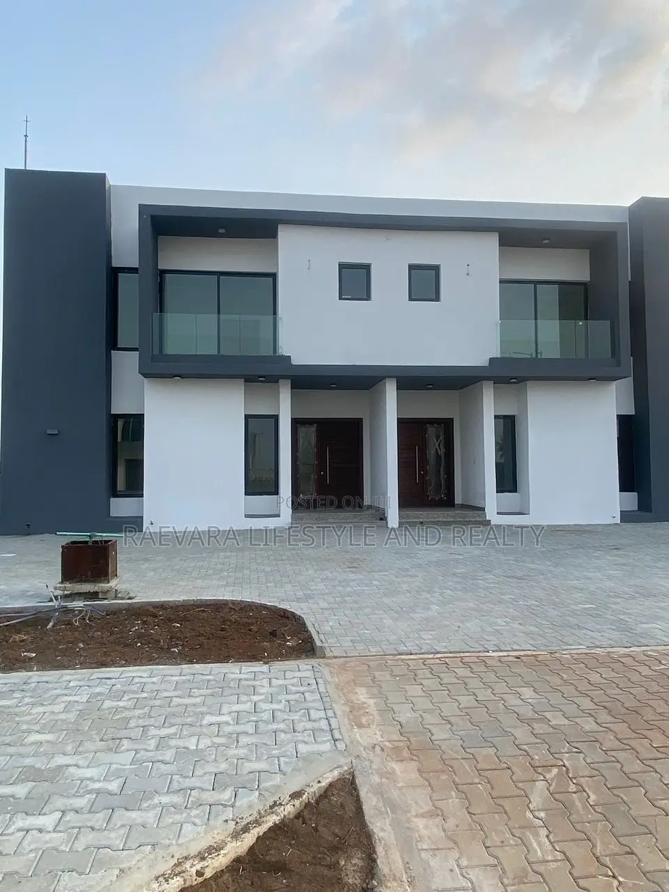4bdrm Duplex in Maiyegun Beach, Jakande for rent in Jakande