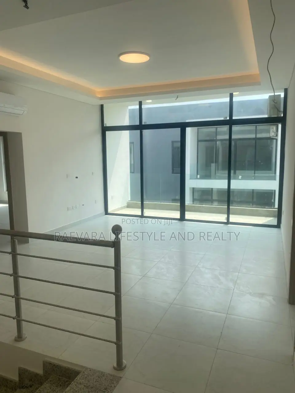 4bdrm Duplex in Maiyegun Beach, Jakande for rent in Jakande