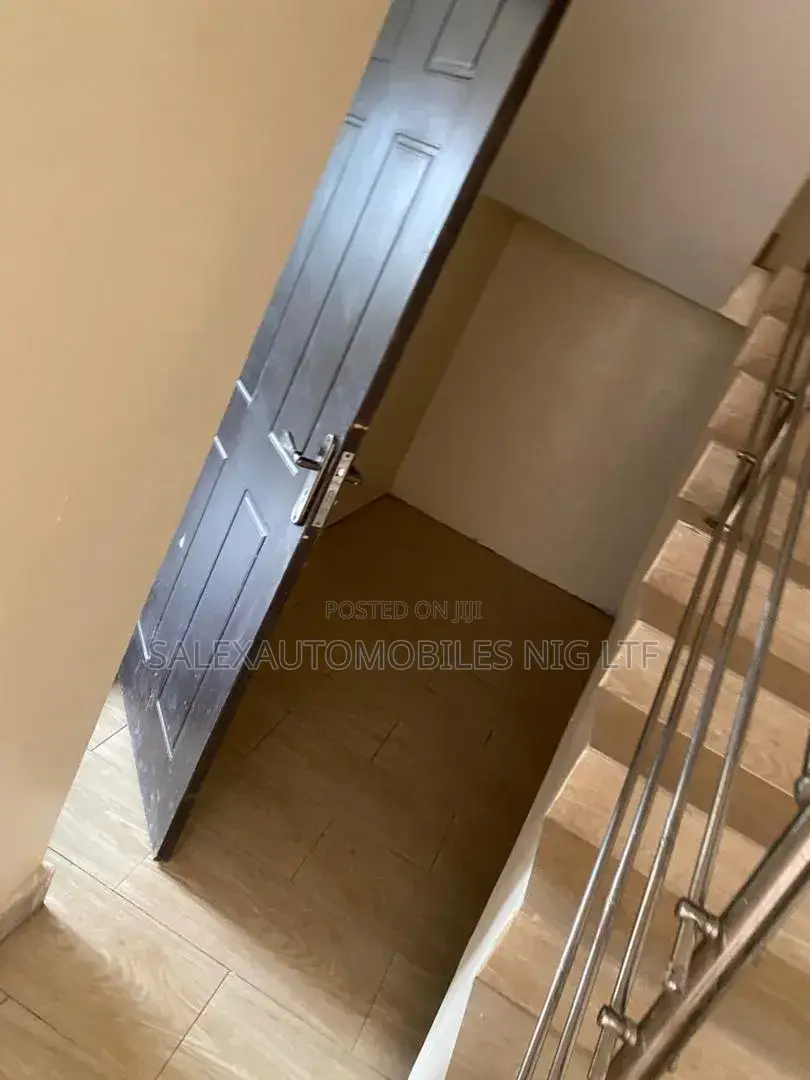 4bdrm Duplex in Gaduwa for sale in Gaduwa