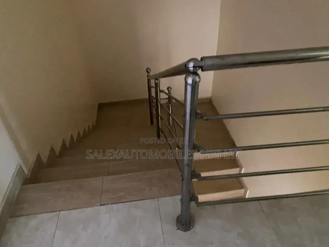 4bdrm Duplex in Gaduwa for sale in Gaduwa