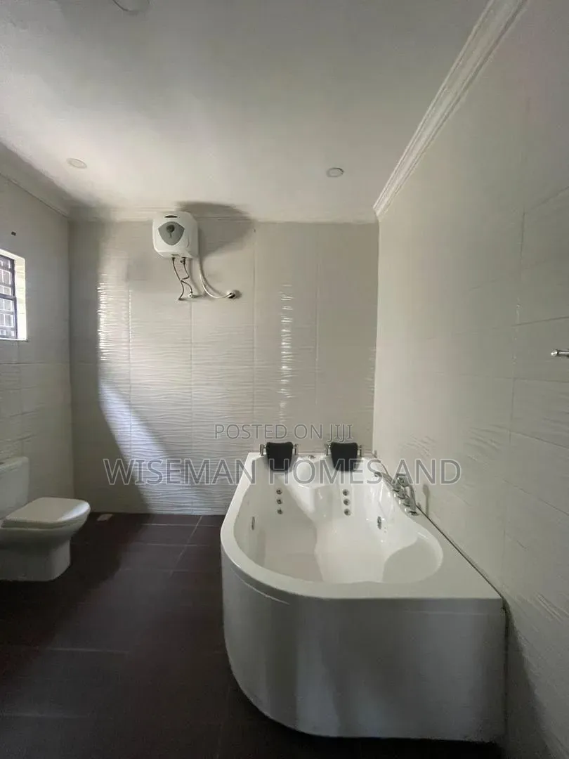 5bdrm Duplex in Ikota Lekki Eti-Osa for rent in Ikota