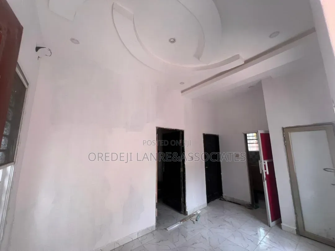 2bdrm Apartment in Puposola, New Oko Oba for rent in New Oko Oba