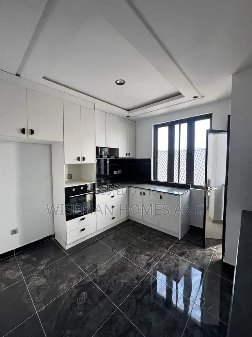 3bdrm Apartment in Ikate Lekki Eti-Osa for rent in Ikate