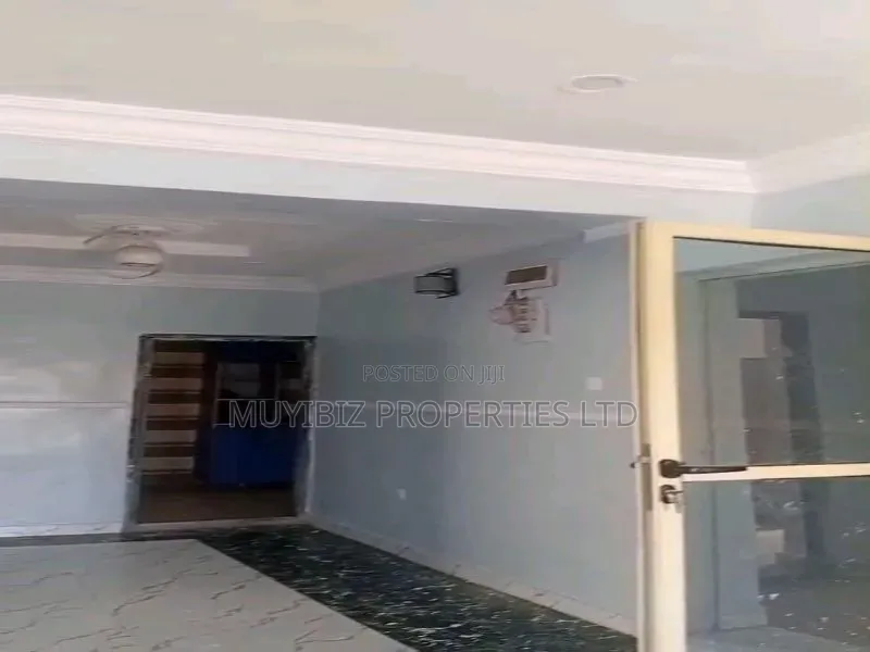 2bdrm Apartment in Ikolaba Gra Estate, Akala Express for rent in Akala Express