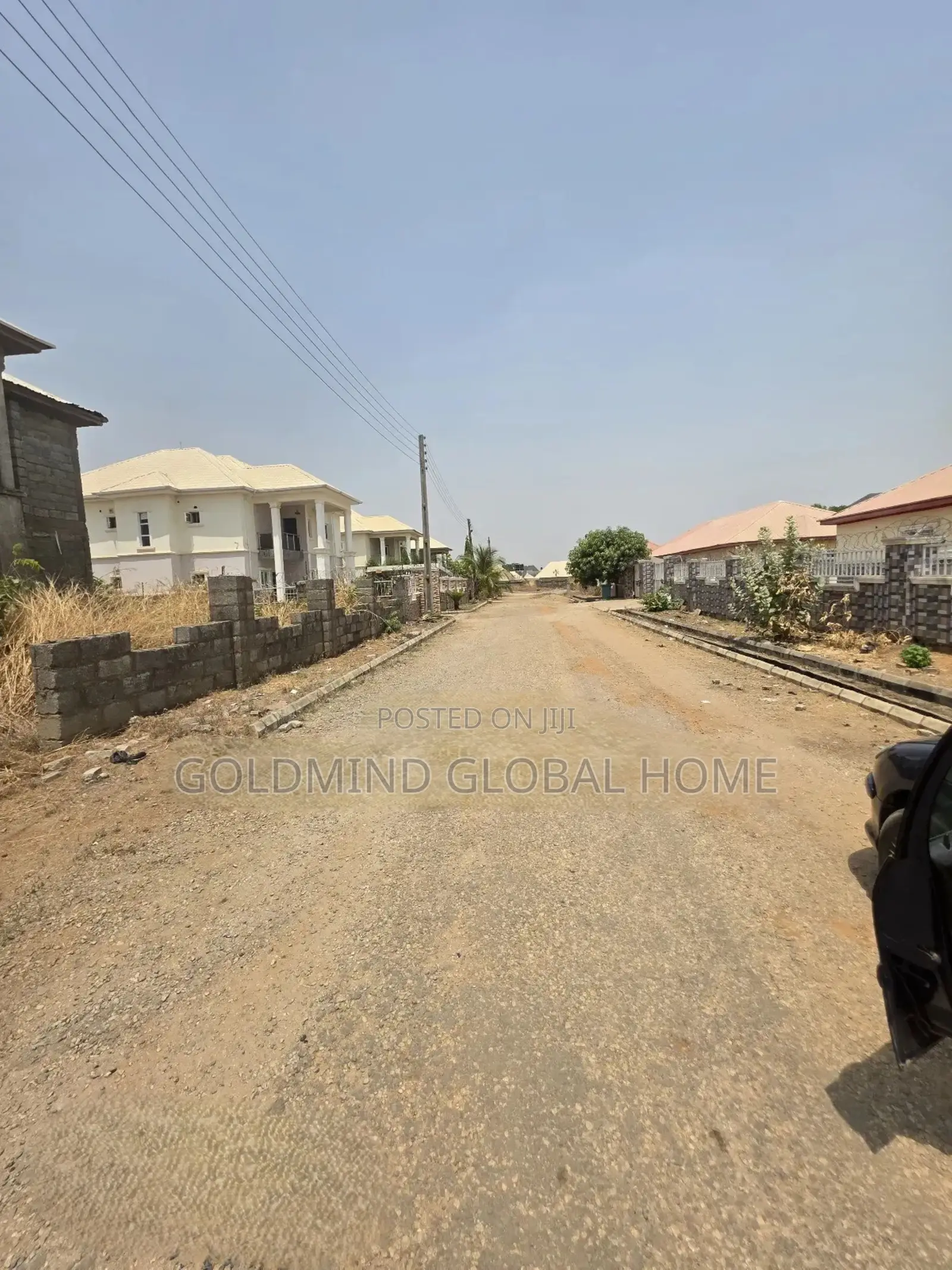 4bdrm Duplex in Lugbe District. for sale in Sabon Lugbe