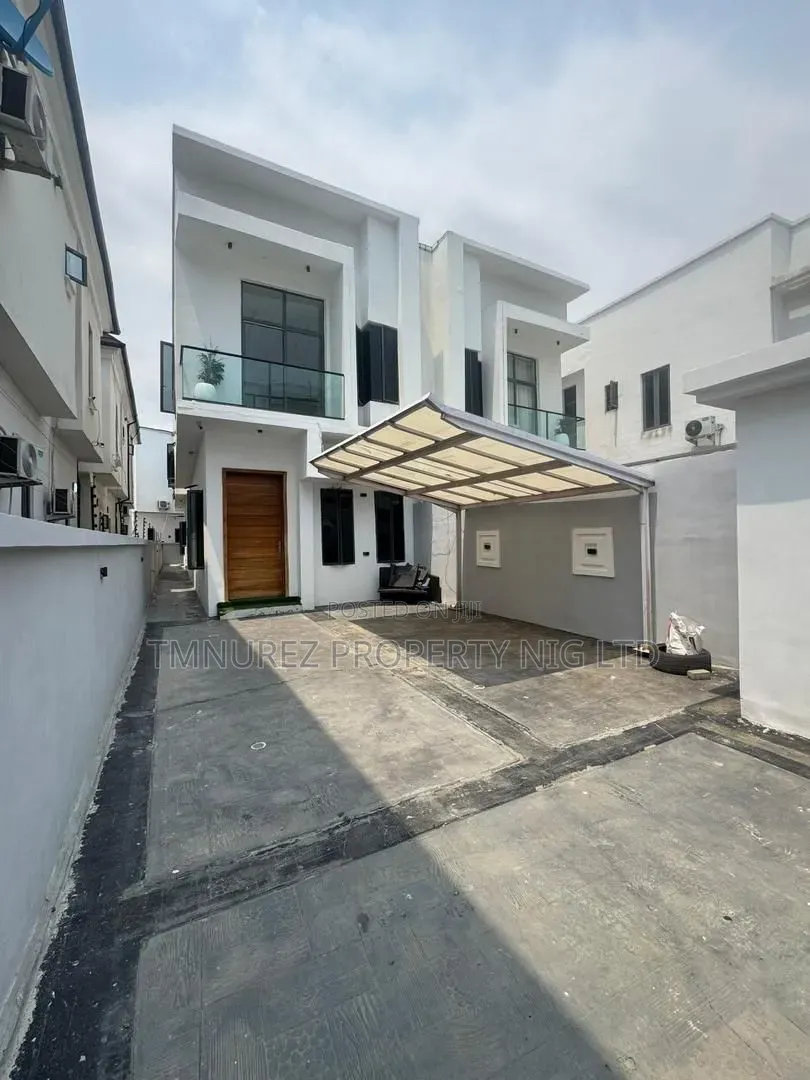4bdrm Duplex in Chevron for rent in Chevron