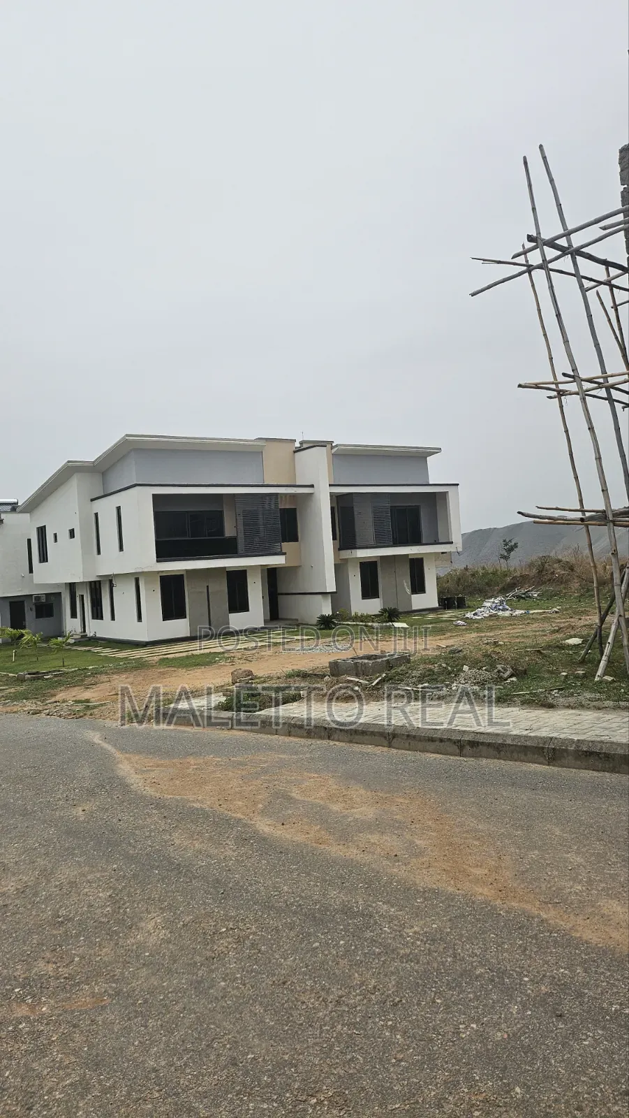 Buy and Build Idu in Idu