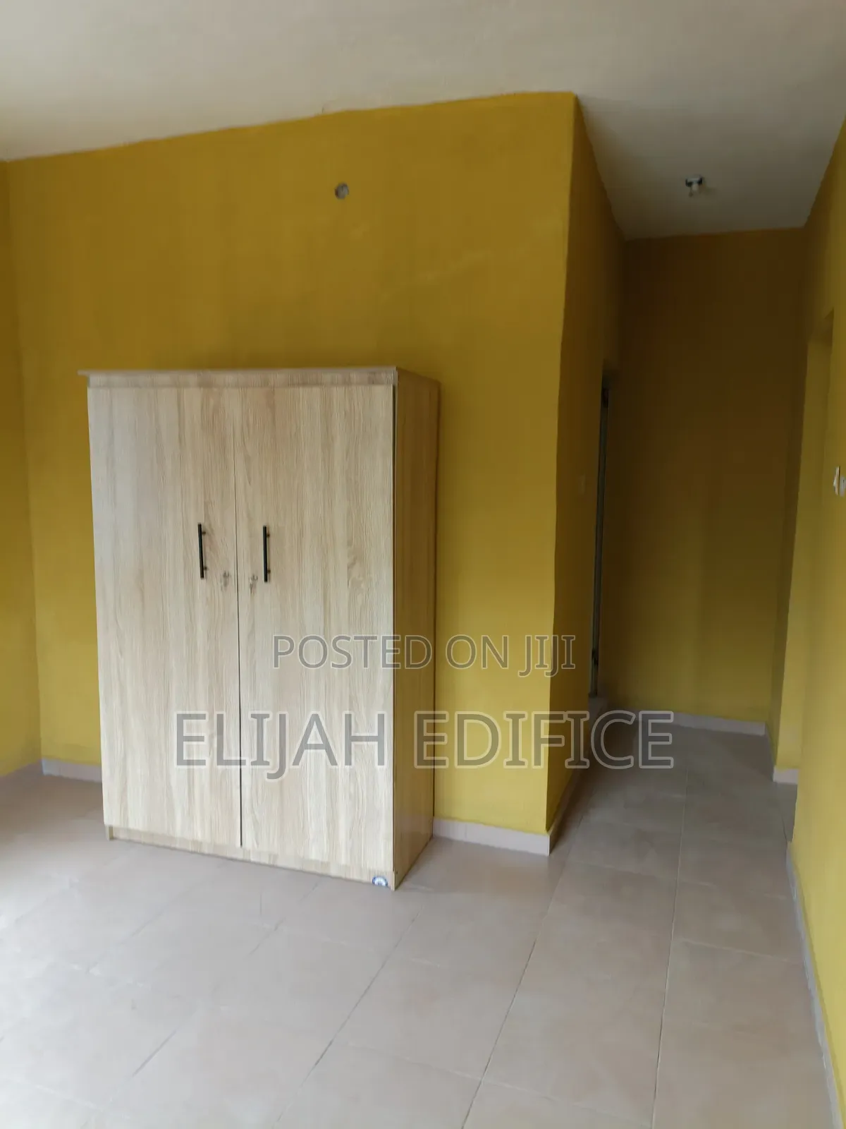 Furnished 3bdrm Block of Flats in Radio, Erunwe for rent in Erunwe