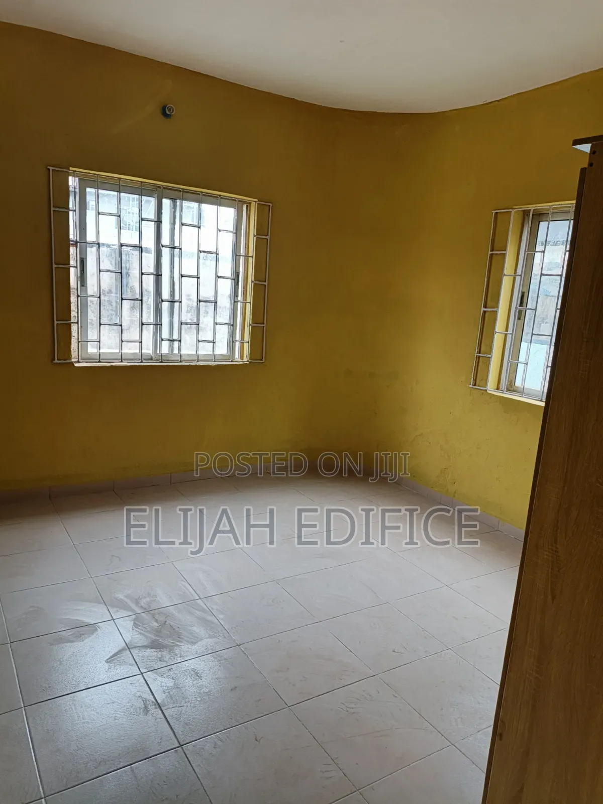 Furnished 3bdrm Block of Flats in Radio, Erunwe for rent in Erunwe