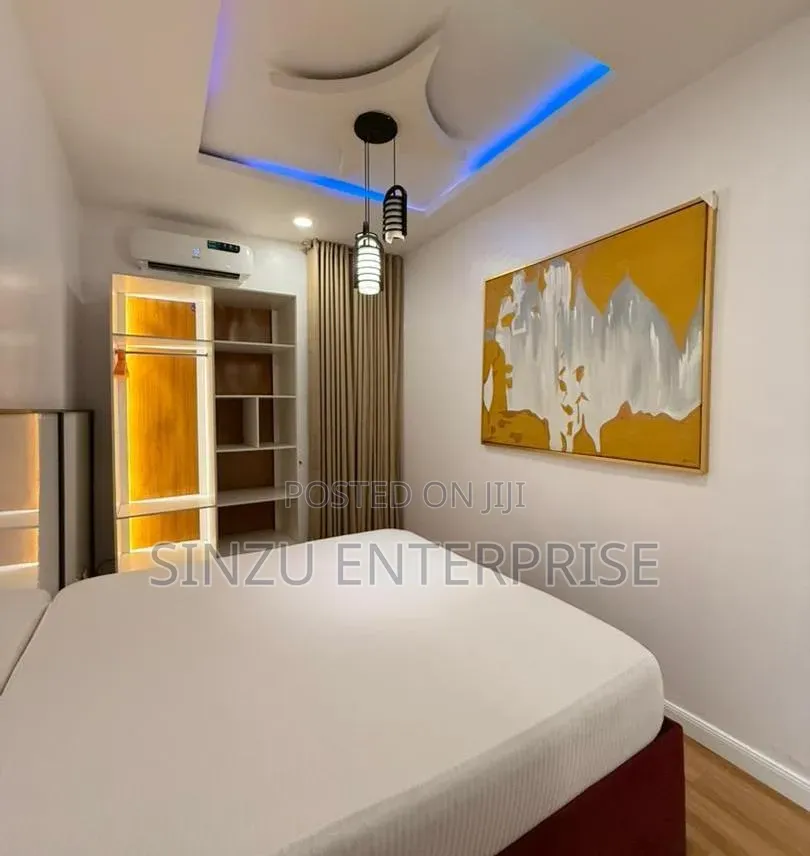 Decent Daily ,Weekly Monthly Cozy Room for Shortstay in Chevron