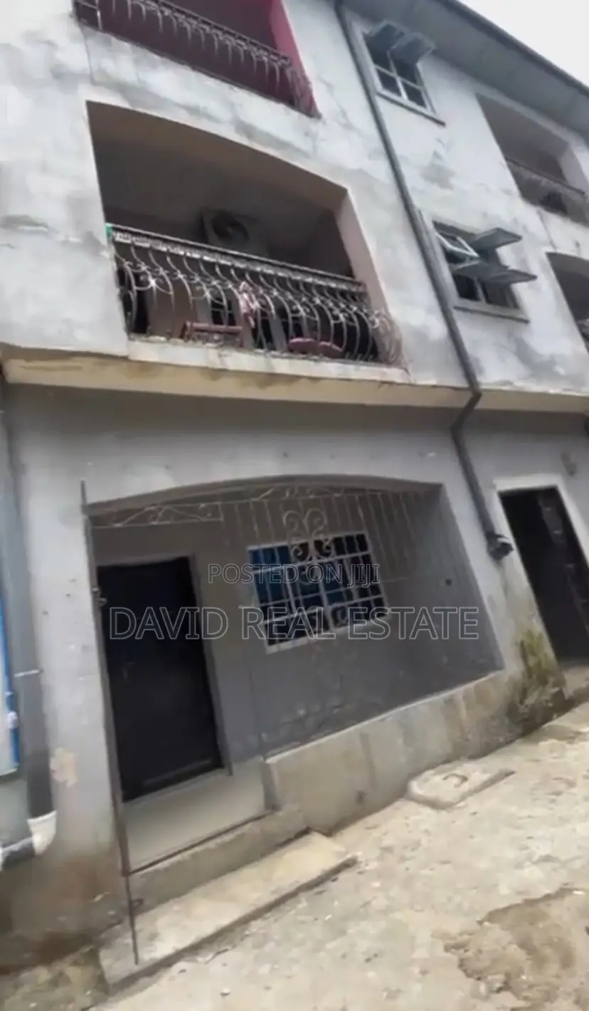 5bdrm Block of Flats in Obio-Akpor for sale in Obio-Akpor