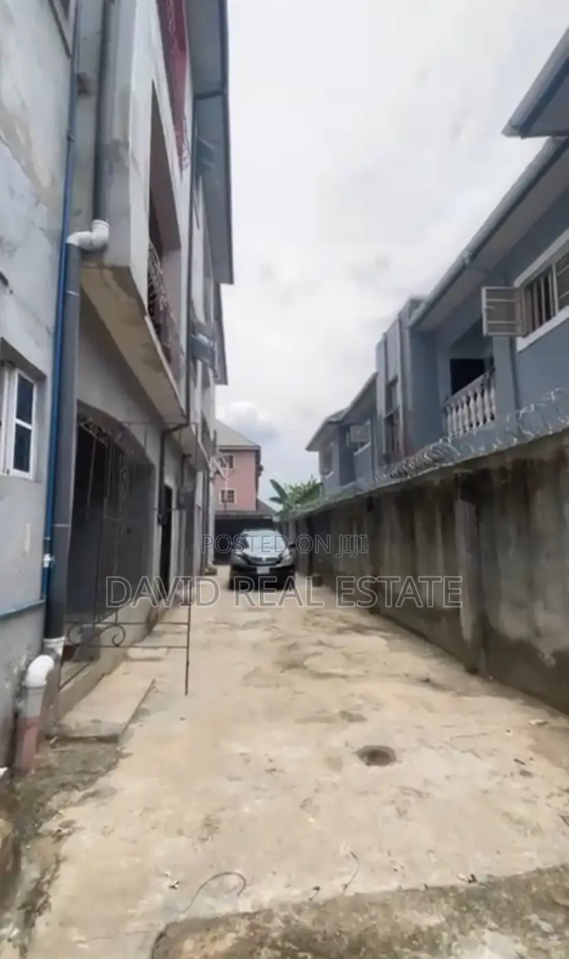 5bdrm Block of Flats in Obio-Akpor for sale in Obio-Akpor