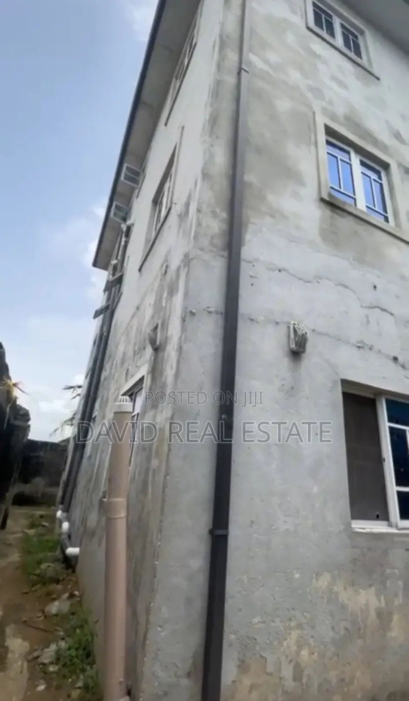 5bdrm Block of Flats in Obio-Akpor for sale in Obio-Akpor