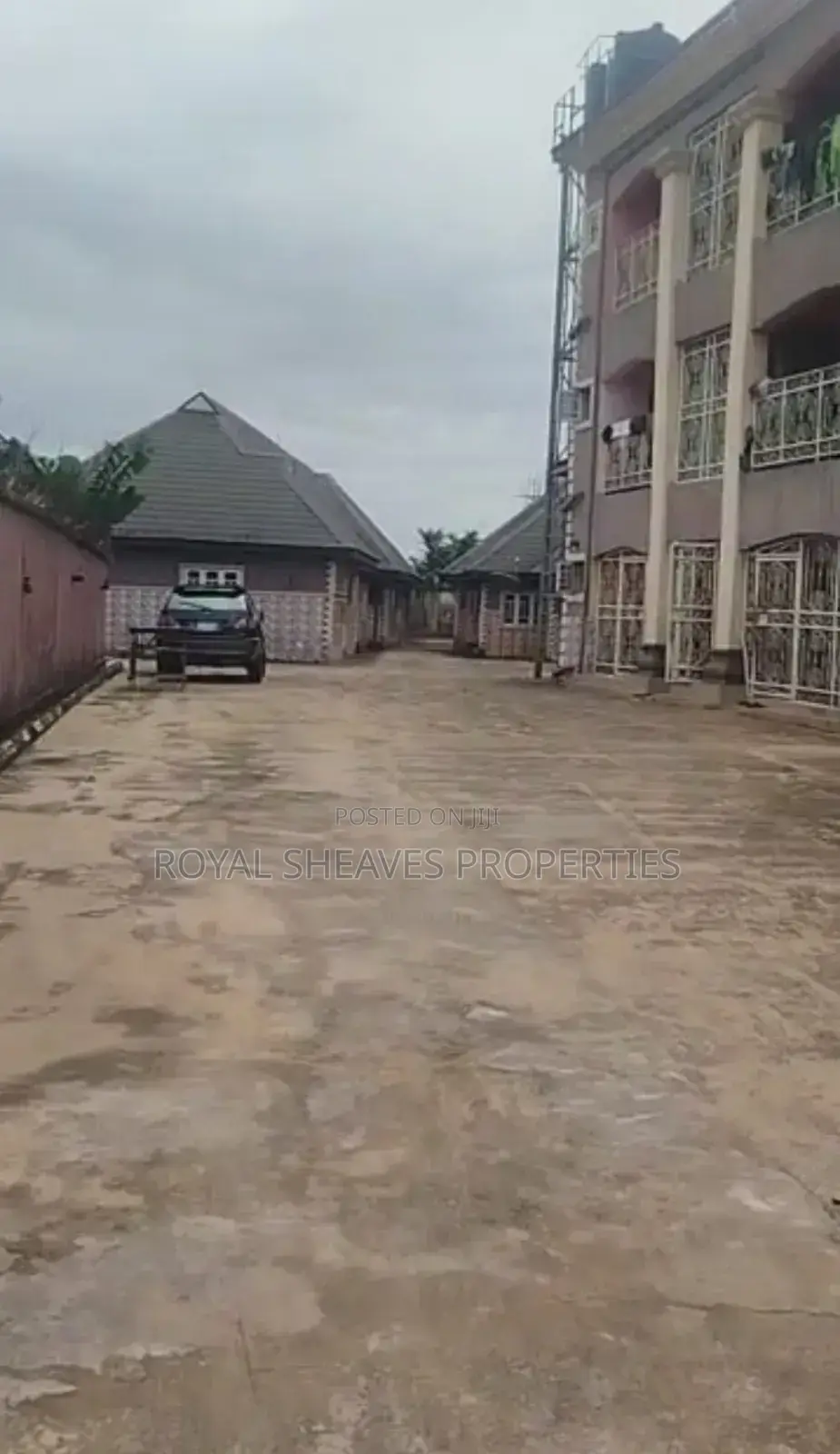 2bdrm Block of Flats in Obio-Akpor for sale in Obio-Akpor