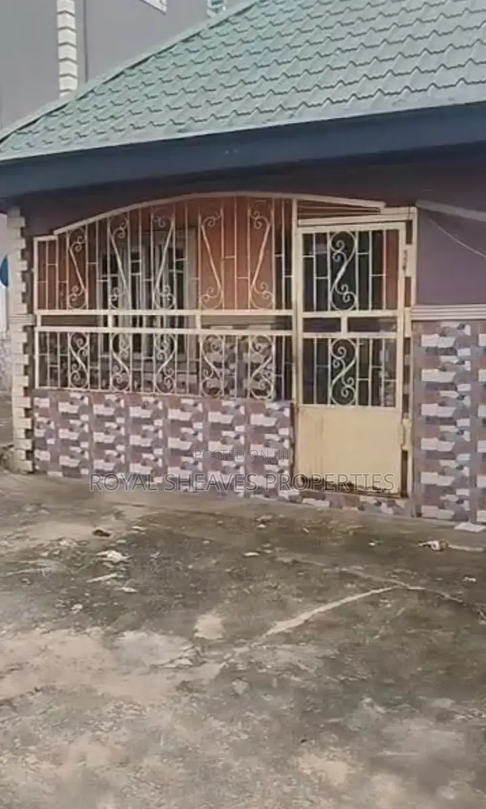 2bdrm Block of Flats in Obio-Akpor for sale in Obio-Akpor