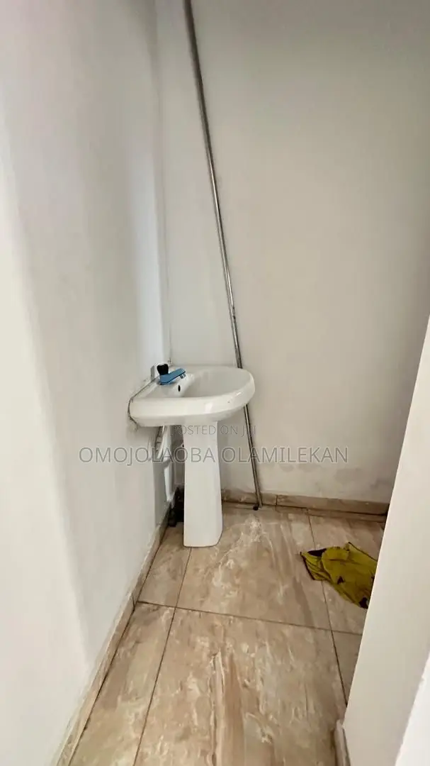 Mini Flat in Osapa london for rent in Osapa london