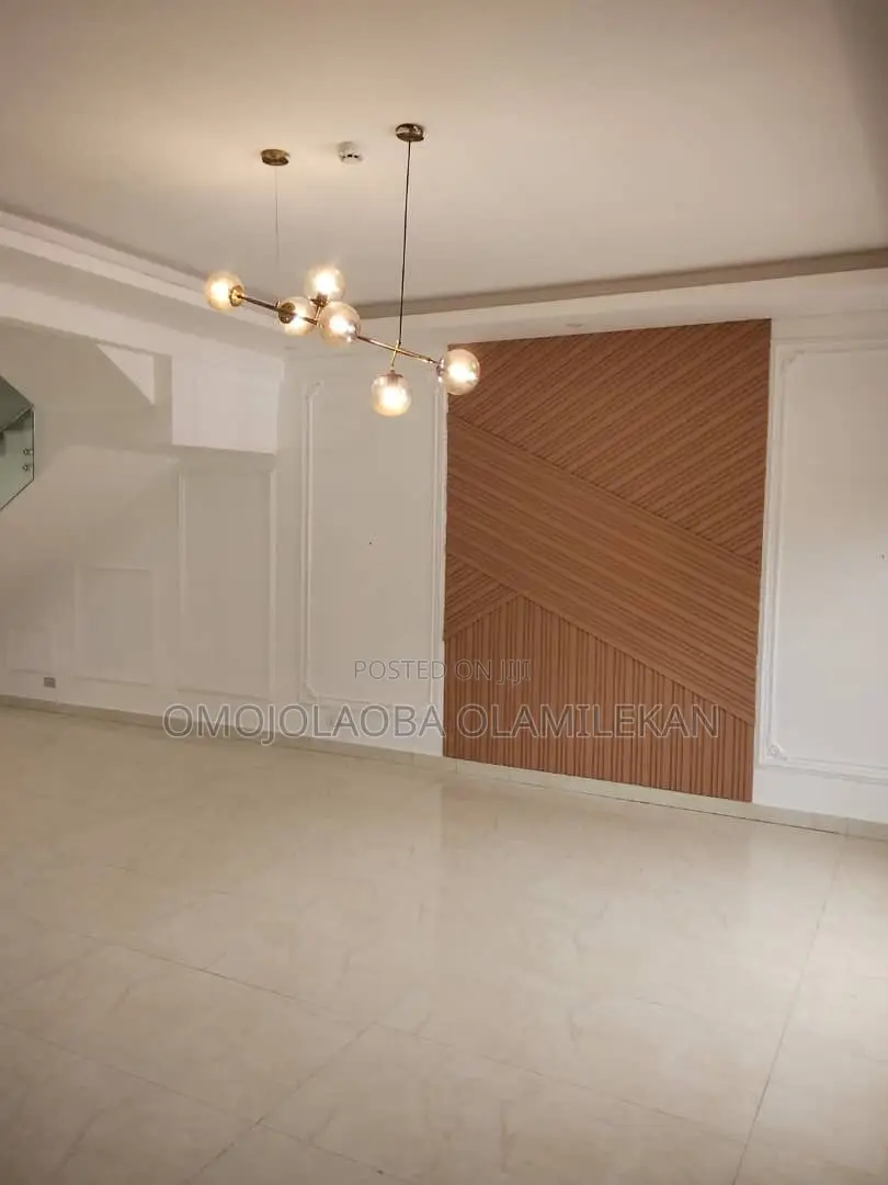 4bdrm Duplex in Banana Island for rent in Banana Island