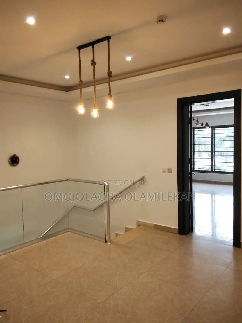 4bdrm Duplex in Banana Island for rent in Banana Island