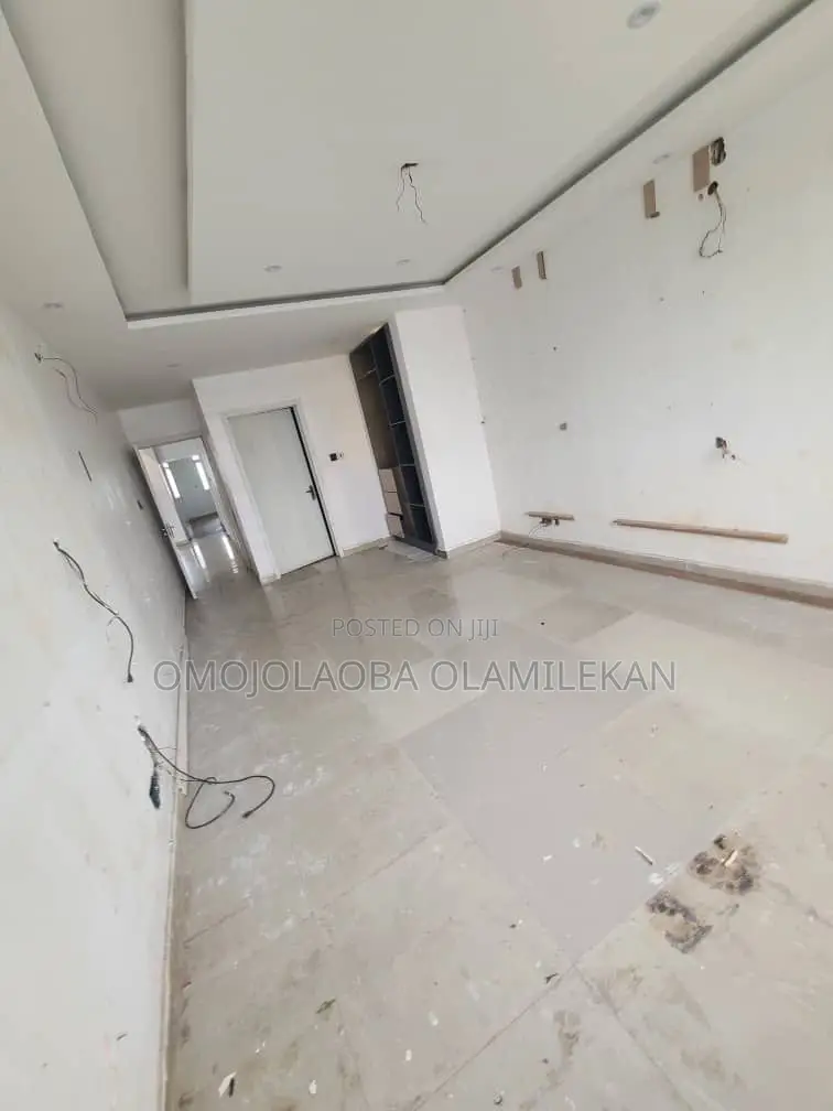 3bdrm Apartment in Lekki Phase 1 for rent in Lekki Phase 1