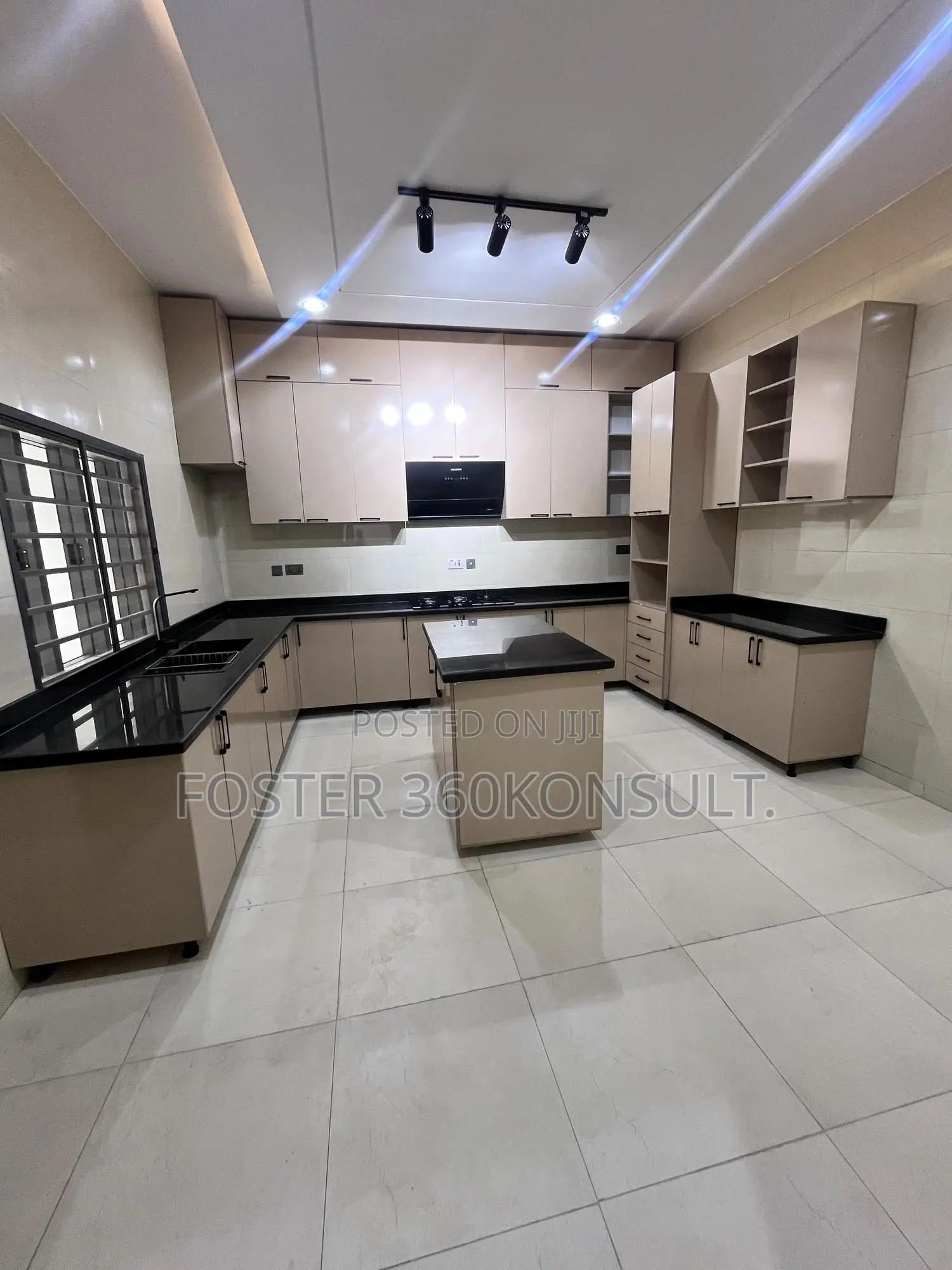 3bdrm Bungalow in Apo District for sale in Apo District