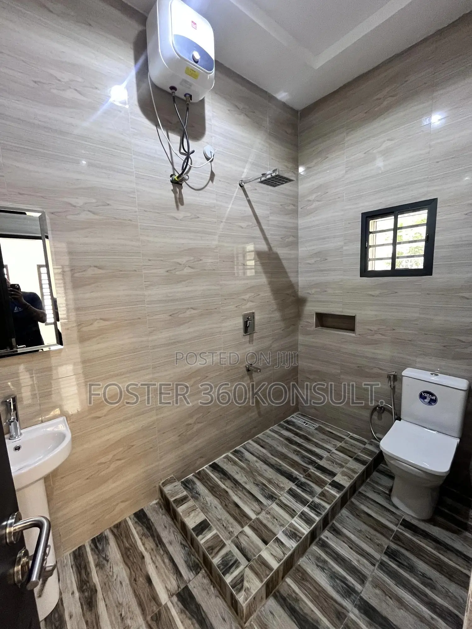 3bdrm Bungalow in Apo District for sale in Apo District