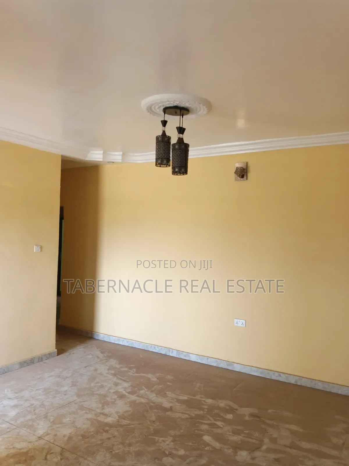 2bdrm Apartment in Ayonnusi Estate, for rent in Ikorodu Garage