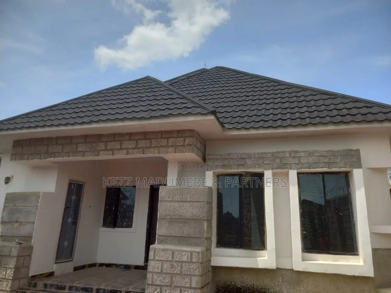 4bdrm Bungalow in At A Housing Estate for sale in Umuahia