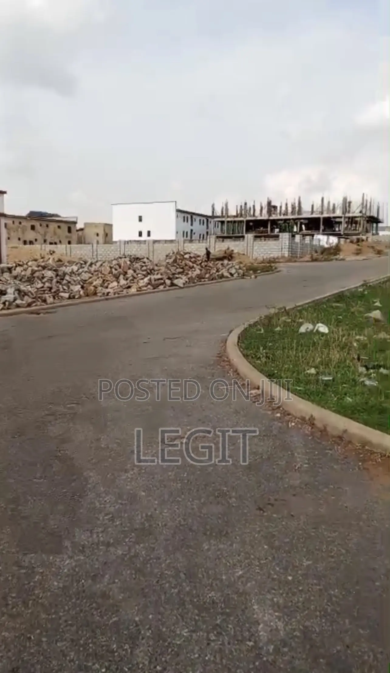 1,900sqm Land Tittle:Fcda Cofo in Jahi