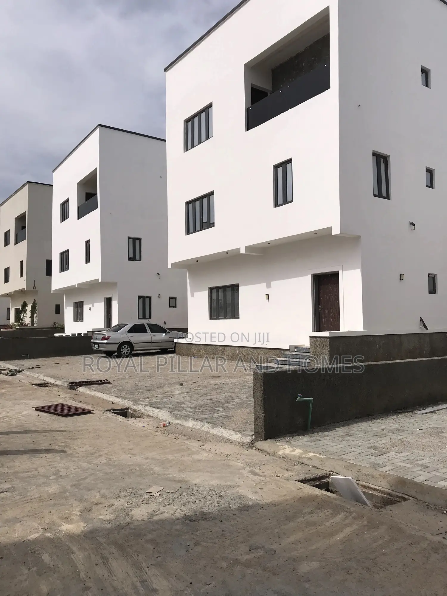 4bdrm Duplex in Mabuchi, Mabushi for rent in Mabushi
