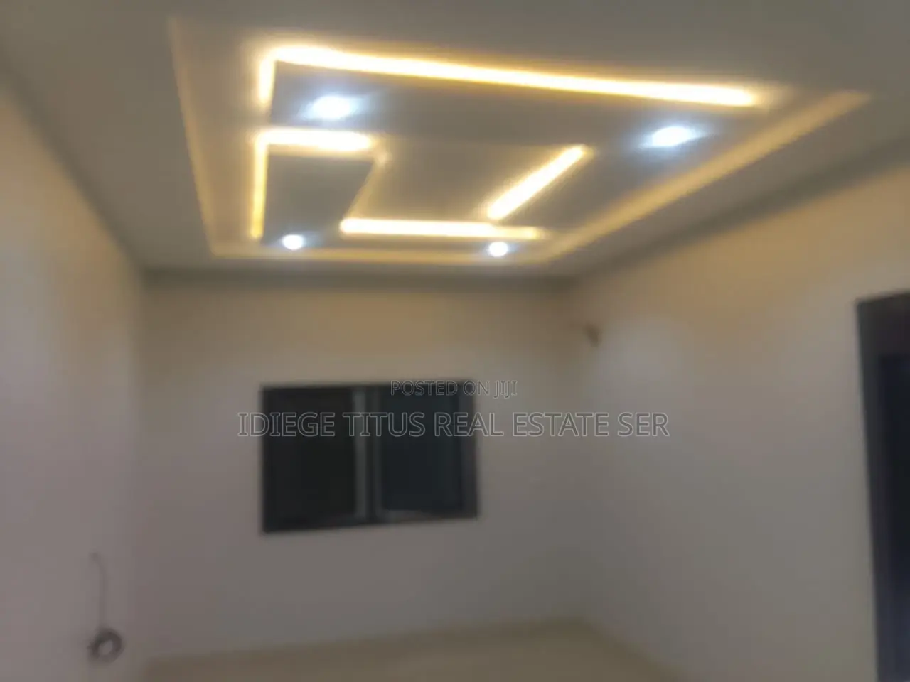 5bdrm Townhouse / Terrace in Tarred Road, Katampe (Main) for rent in Katampe (Main)