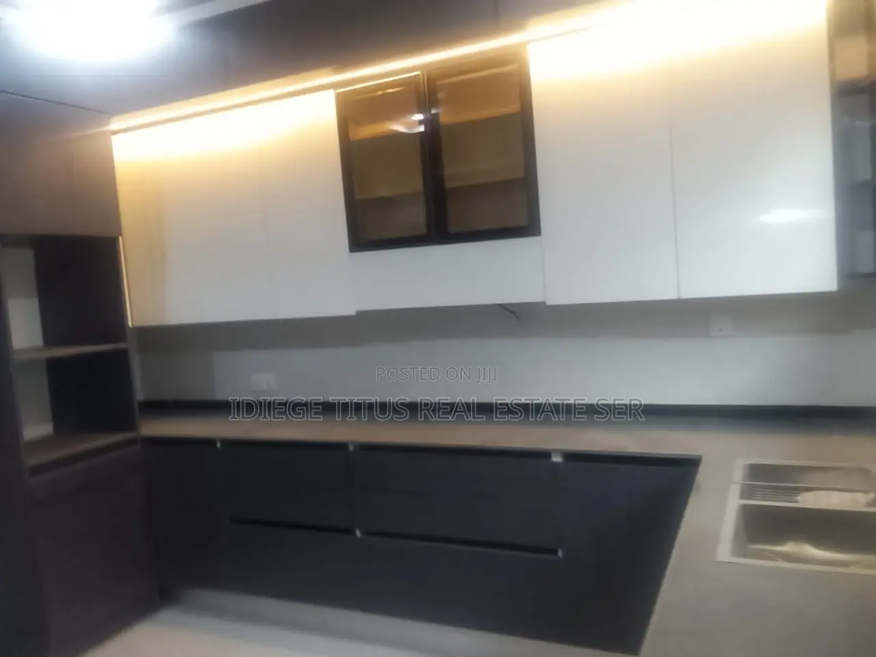 5bdrm Townhouse / Terrace in Tarred Road, Katampe (Main) for rent in Katampe (Main)