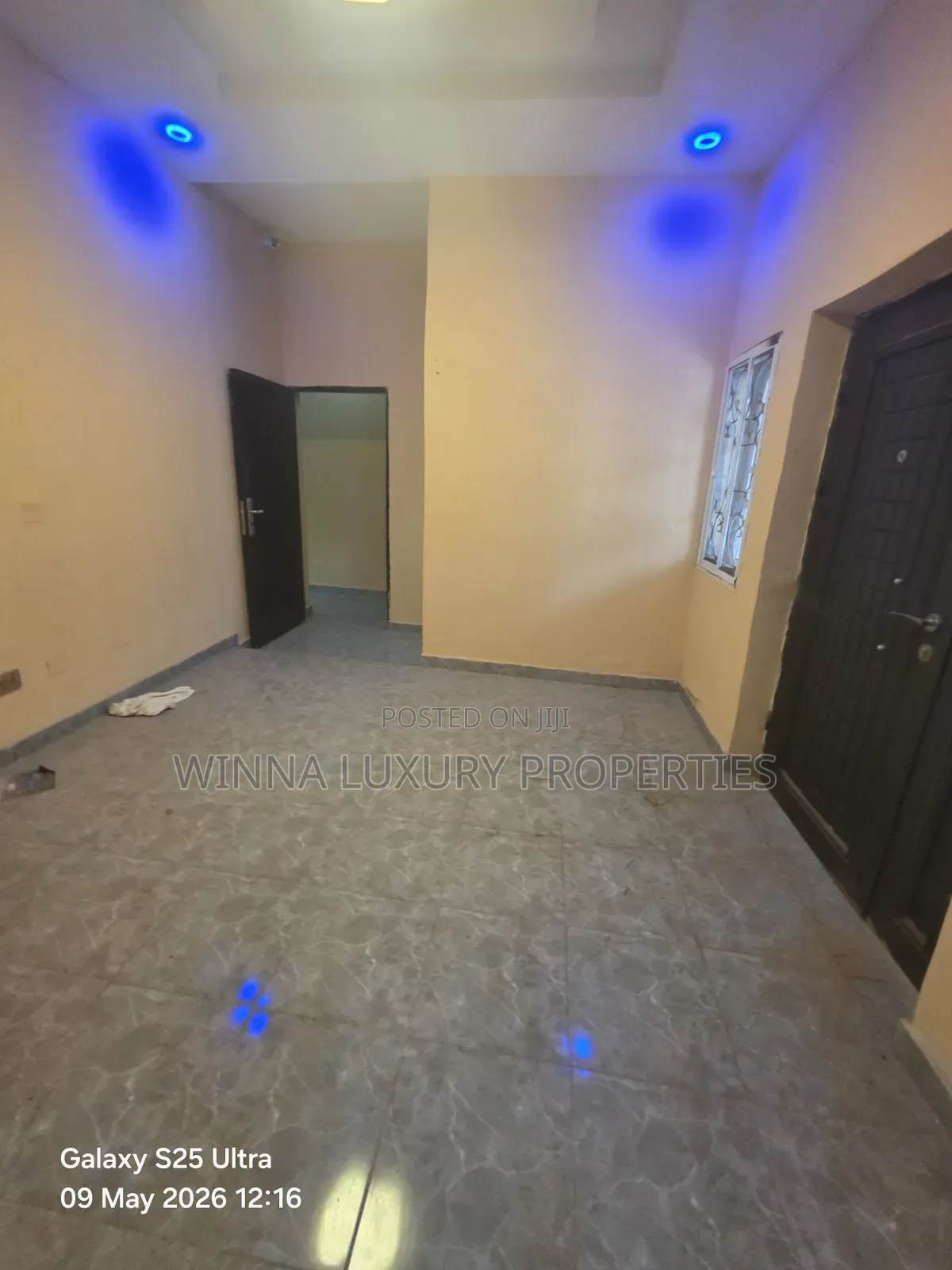 4bdrm Bungalow in In Na Estate Along, Lugbe District for sale in Lugbe District