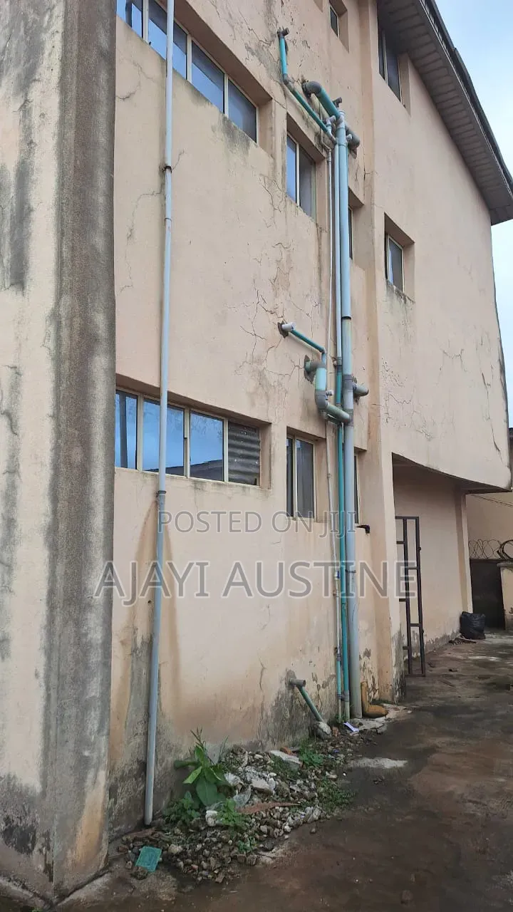 Building Along Cathedral Isikan Road for Sale in Akure
