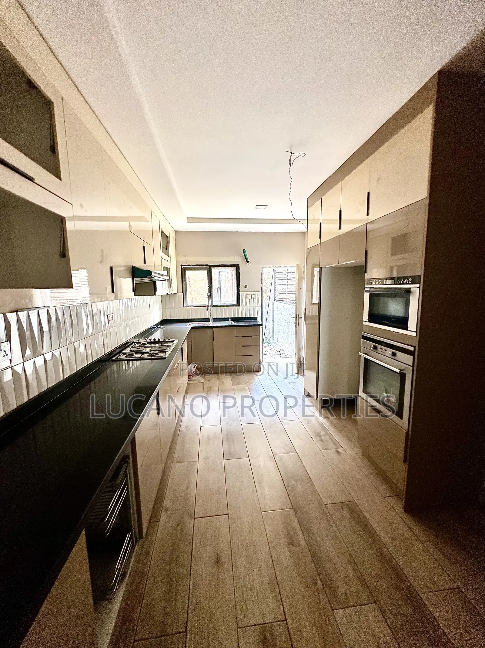 4bdrm Townhouse / Terrace in Wuye District for rent in Wuye