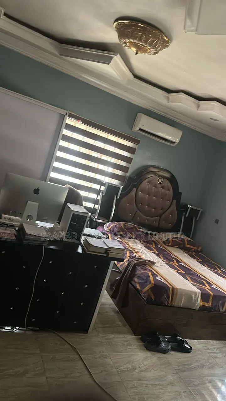 3bdrm Bungalow in Estate Property, FHA for sale in FHA