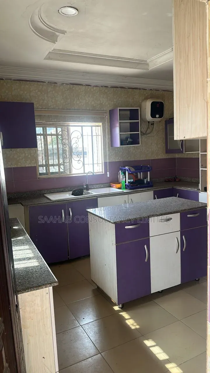 3bdrm Bungalow in Estate Property, FHA for sale in FHA