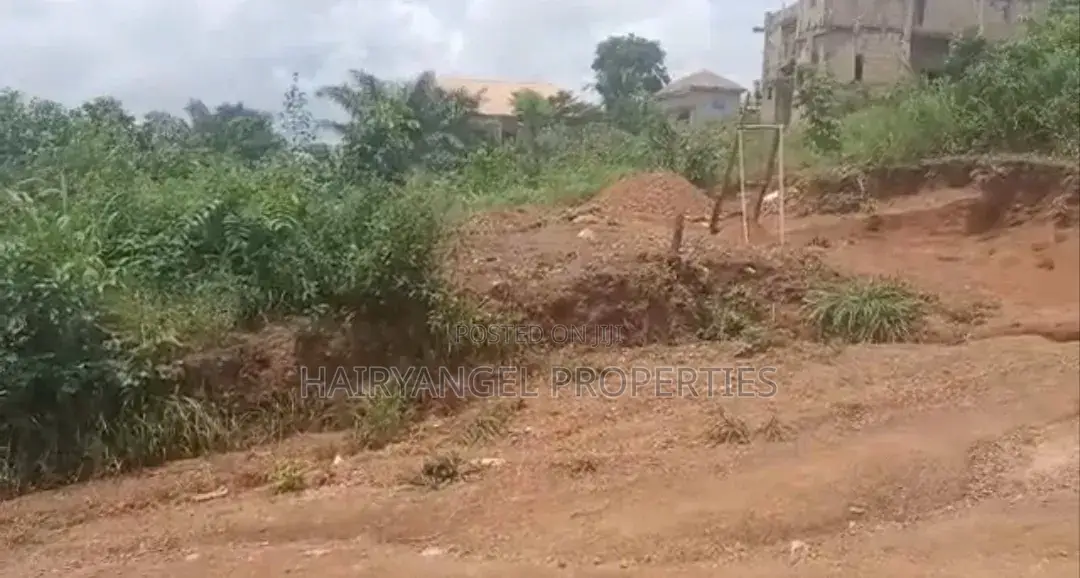 Distress 602.62sqm of Land for Sale in Golf Annex Enugu in Enugu