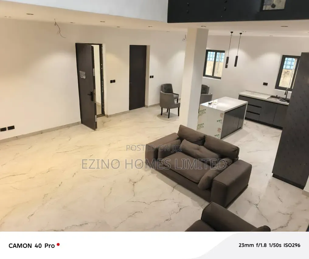 3bdrm Duplex in Mini Estate, Victoria Island Extension for sale in Victoria Island Extension