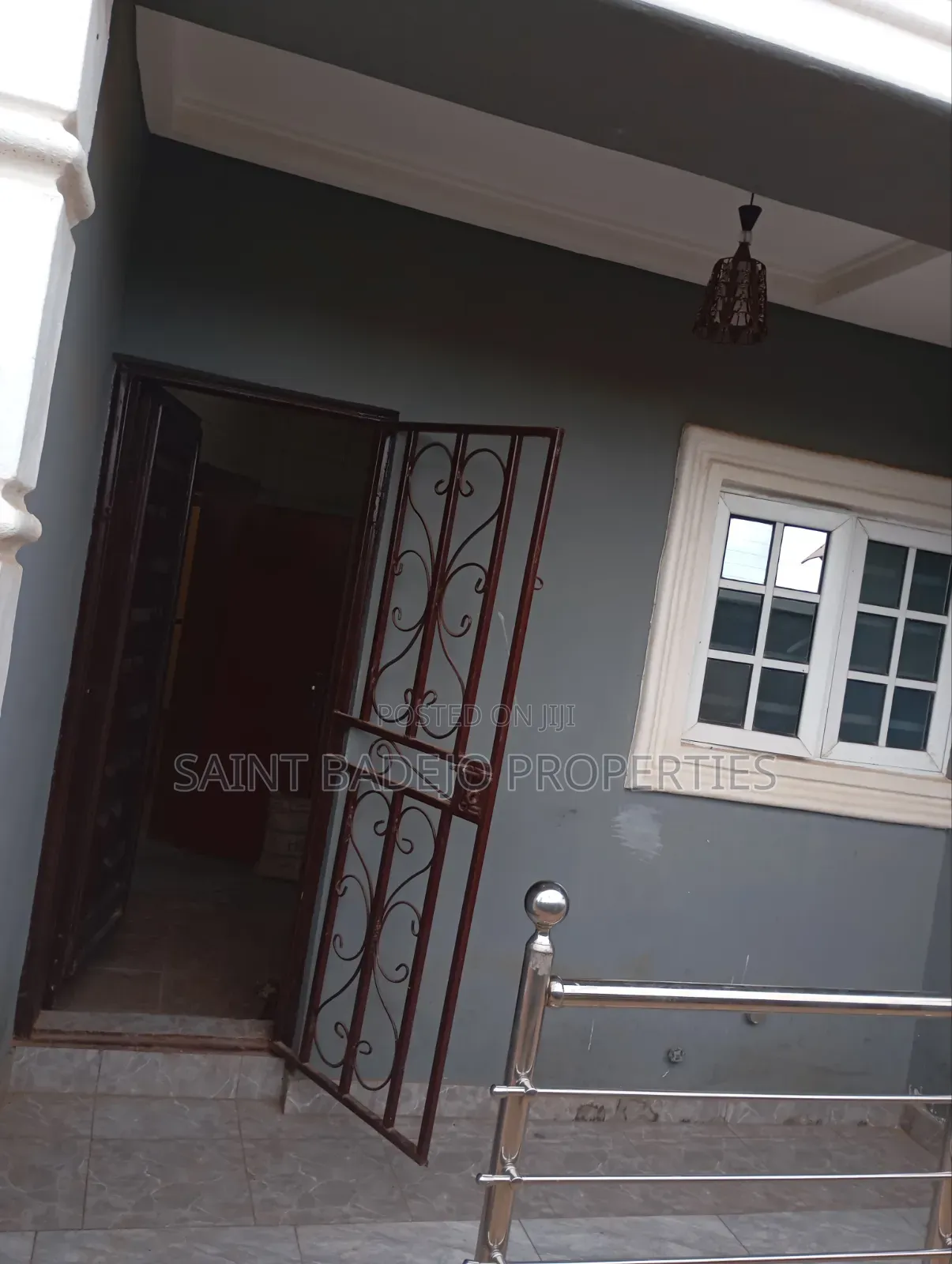 3bdrm Block of Flats in Ipoyewa Estate, for rent in Adamo