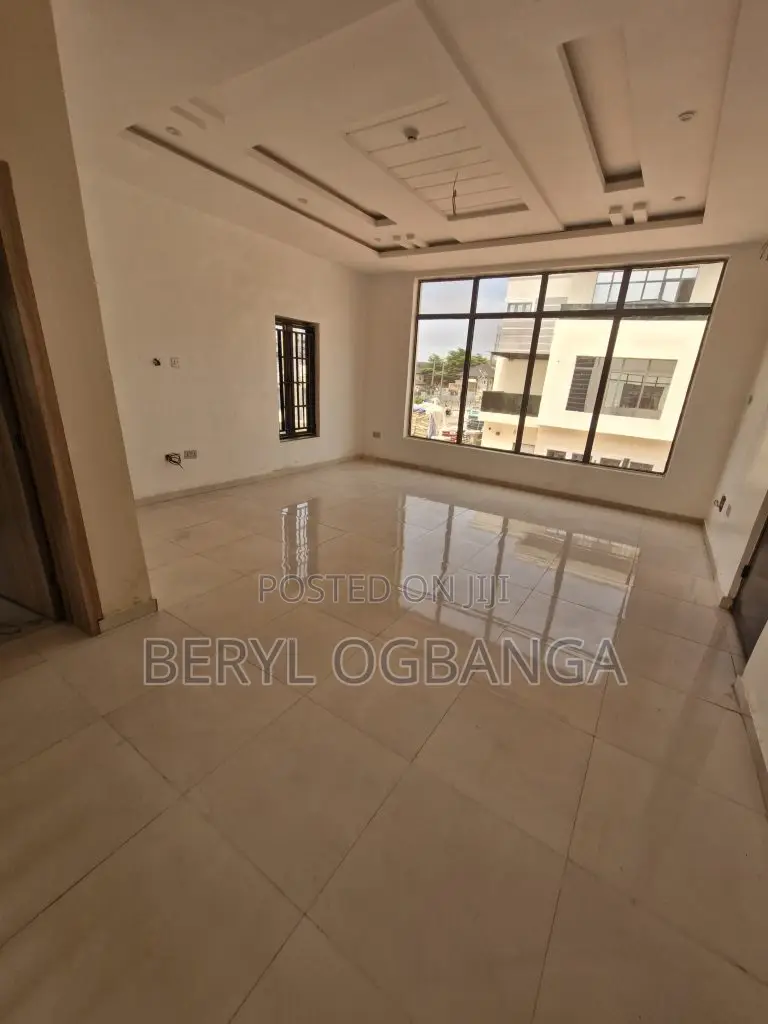 4bdrm Duplex in Ikate for sale in Ikate
