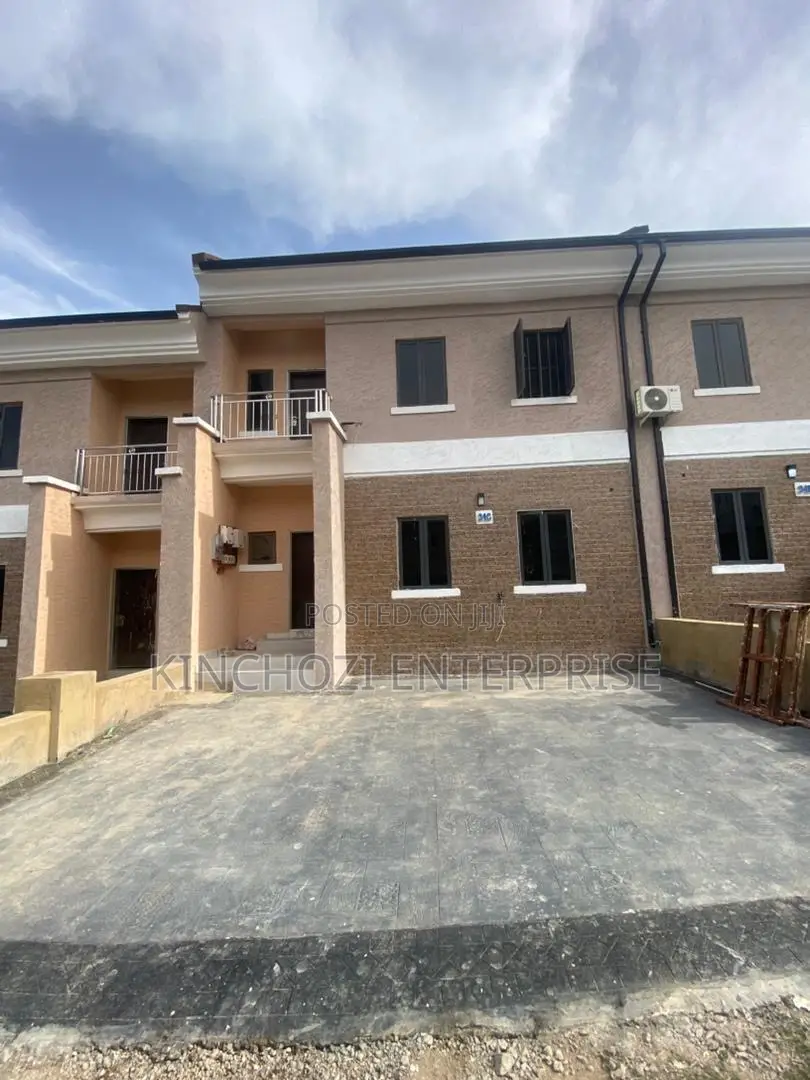 3bdrm Duplex in Rockvale Manors, Zone B for rent in Zone B