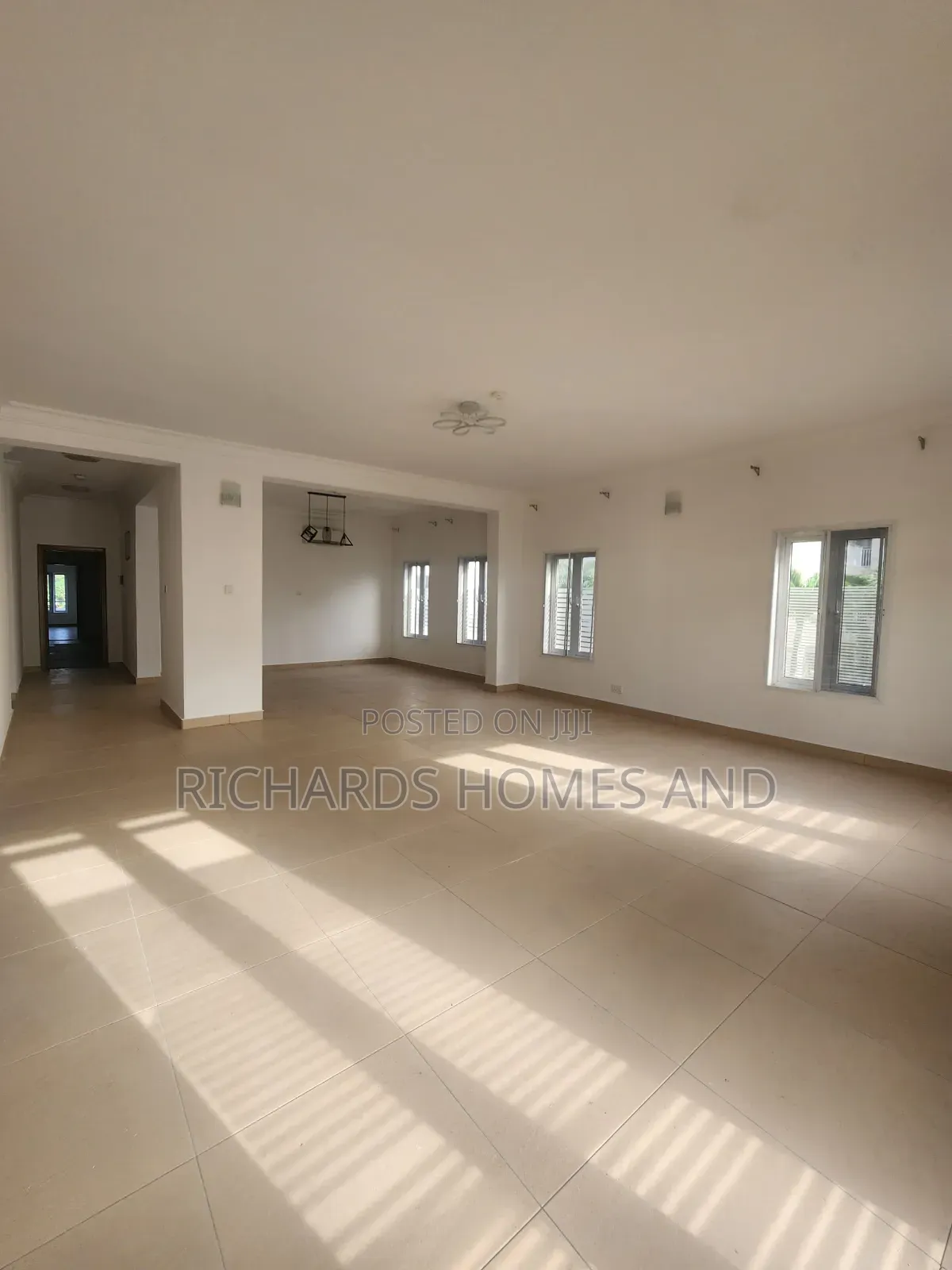 3bdrm Apartment in Banana Island for rent in Banana Island