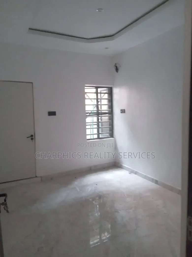 4bdrm Duplex in GRA Phase 1 for sale in GRA Phase 1