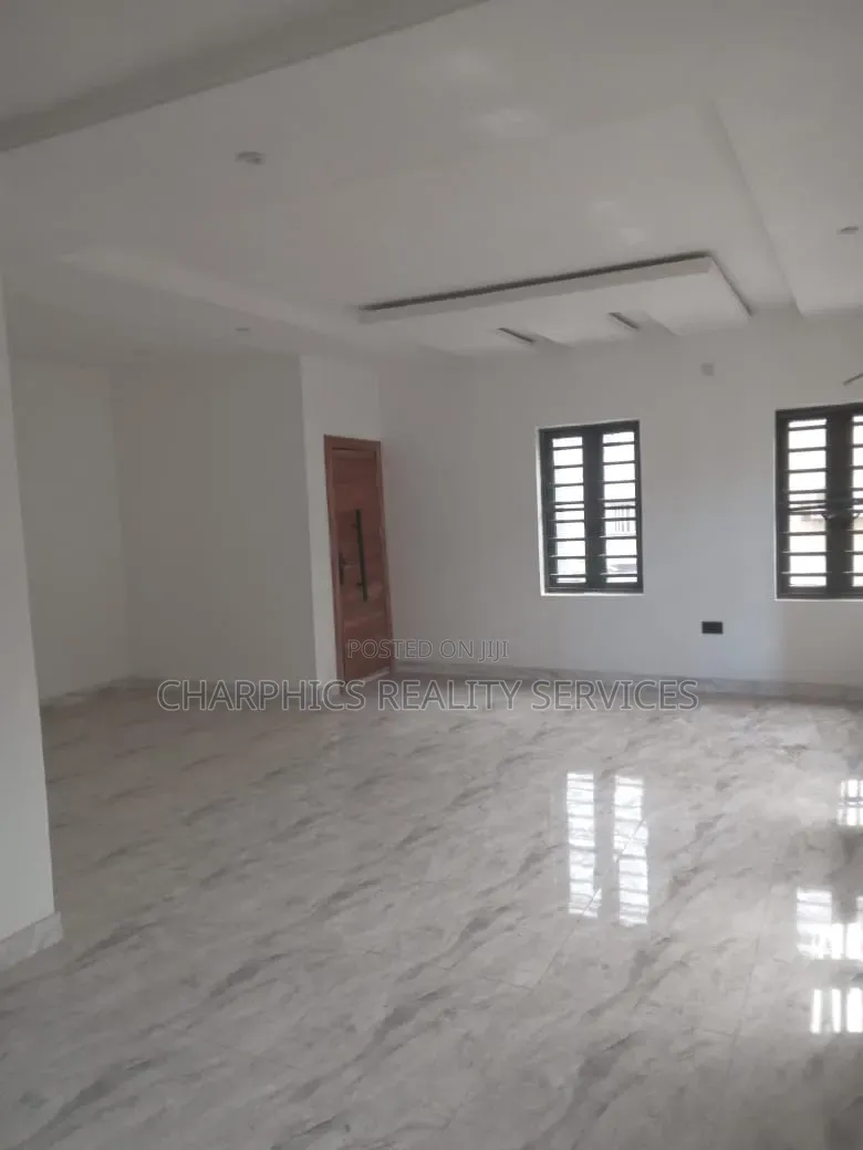 4bdrm Duplex in GRA Phase 1 for sale in GRA Phase 1