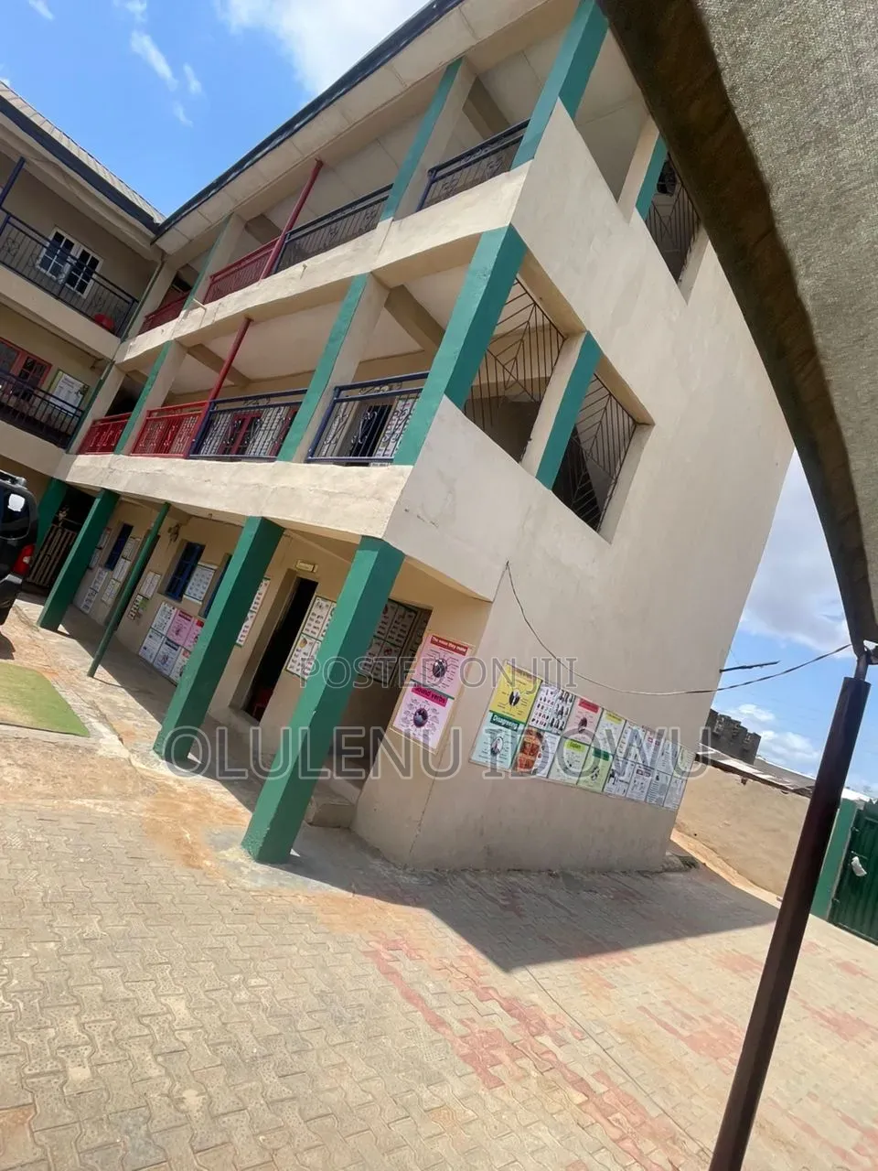 For Sale Functioning Pry and Sec School at Ayobo on One and Half Plot. in Egan