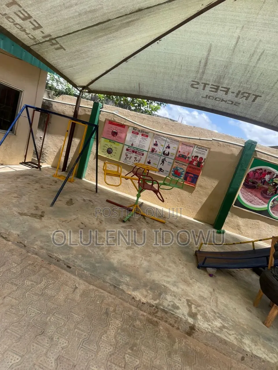 For Sale Functioning Pry and Sec School at Ayobo on One and Half Plot. in Egan