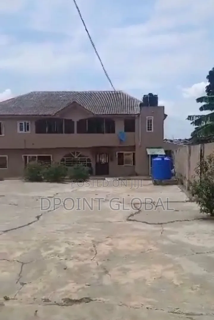 5bdrm Block of Flats in Not Estate, Egan for sale in Egan