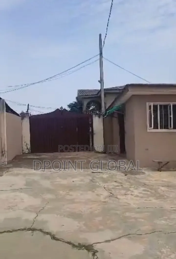 5bdrm Block of Flats in Not Estate, Egan for sale in Egan