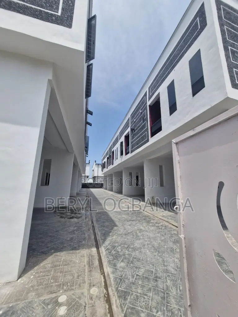 3bdrm Duplex in Ado / Ajah for sale in Ado / Ajah